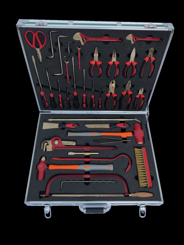 Portable 36 Piece Non EOD Tool Kits For Bomb Disposal High