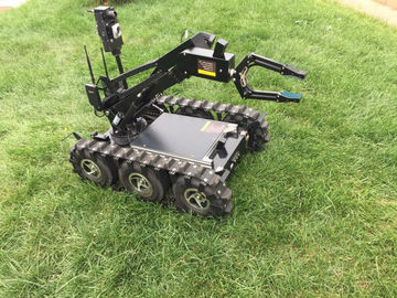 Wireless / Wired Tactful EOD Robot Helps Move Dangerous Bombs With Mechanical Arm